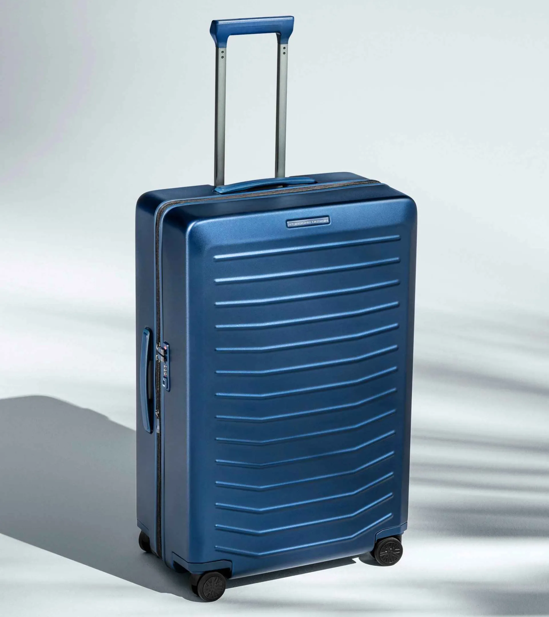 Porsche Design Roadster Hardcase 4W Trolei L Dark Blue Matt Clearance