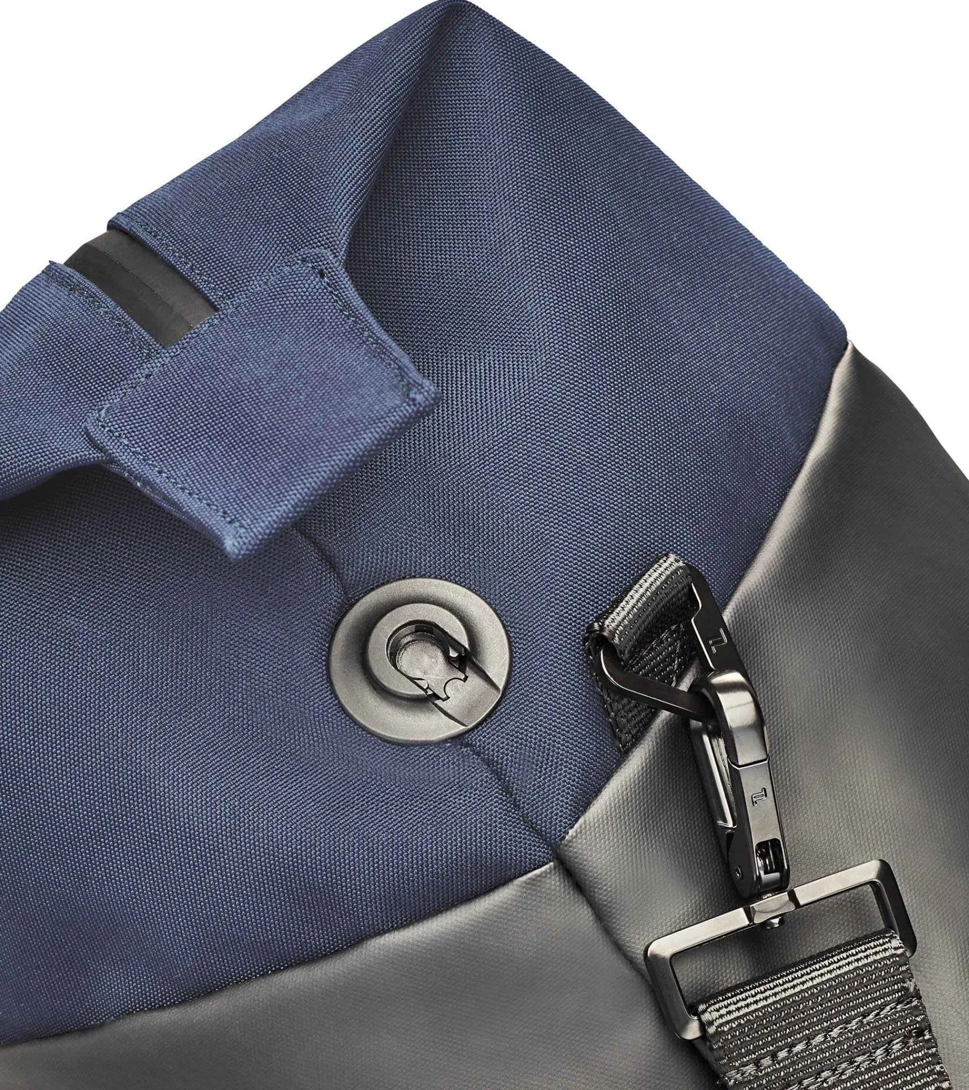 Porsche Design Urban Eco Weekender Dark Blue Store